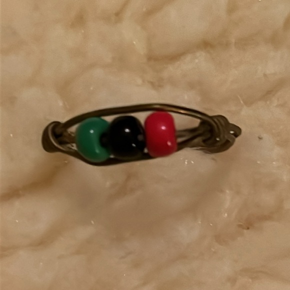 Green, Blue, & Red Coil Ring - Picture 9 of 16